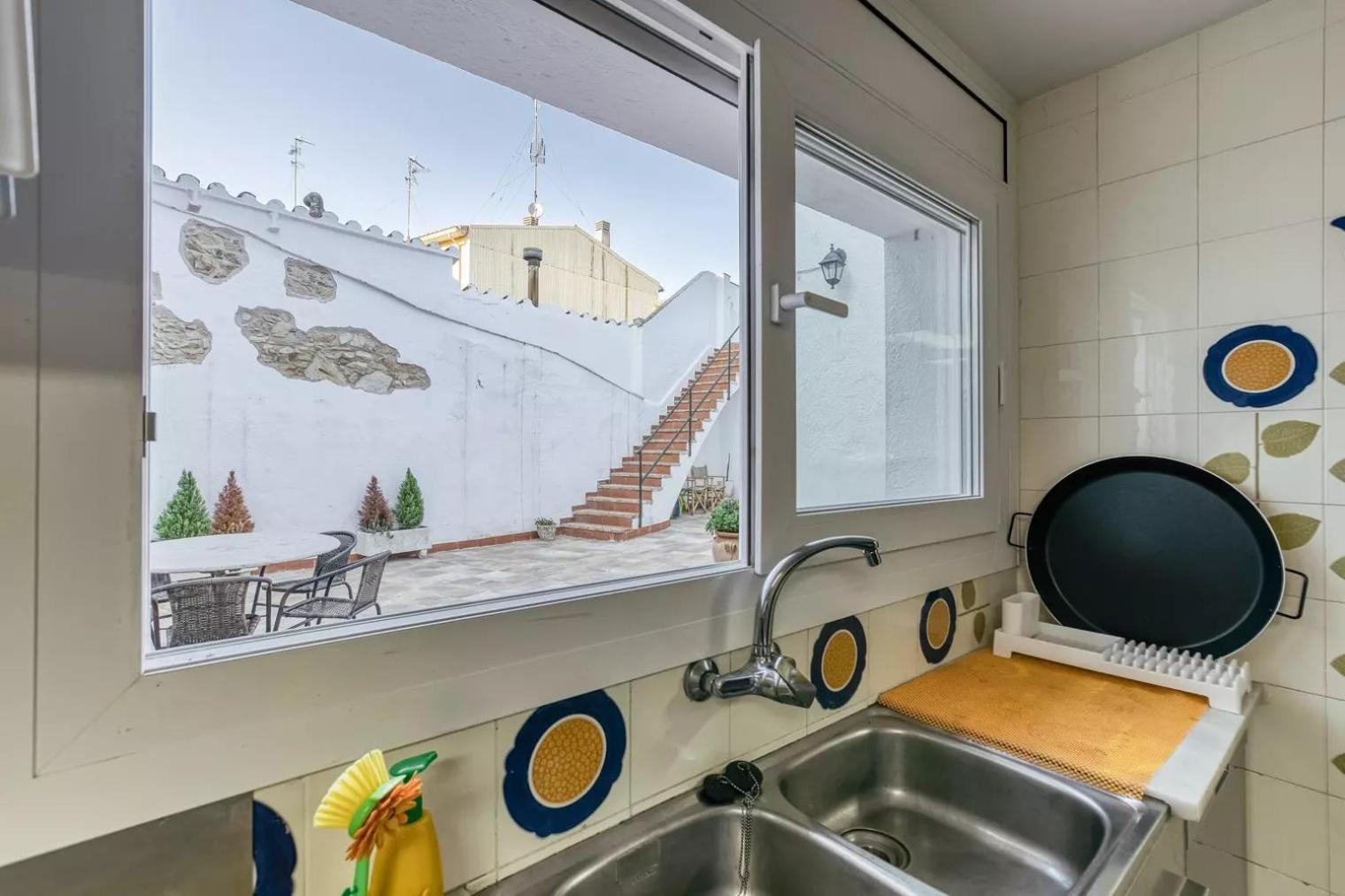 Can Mateuet - House Rental By Season Ягостера Екстериор снимка