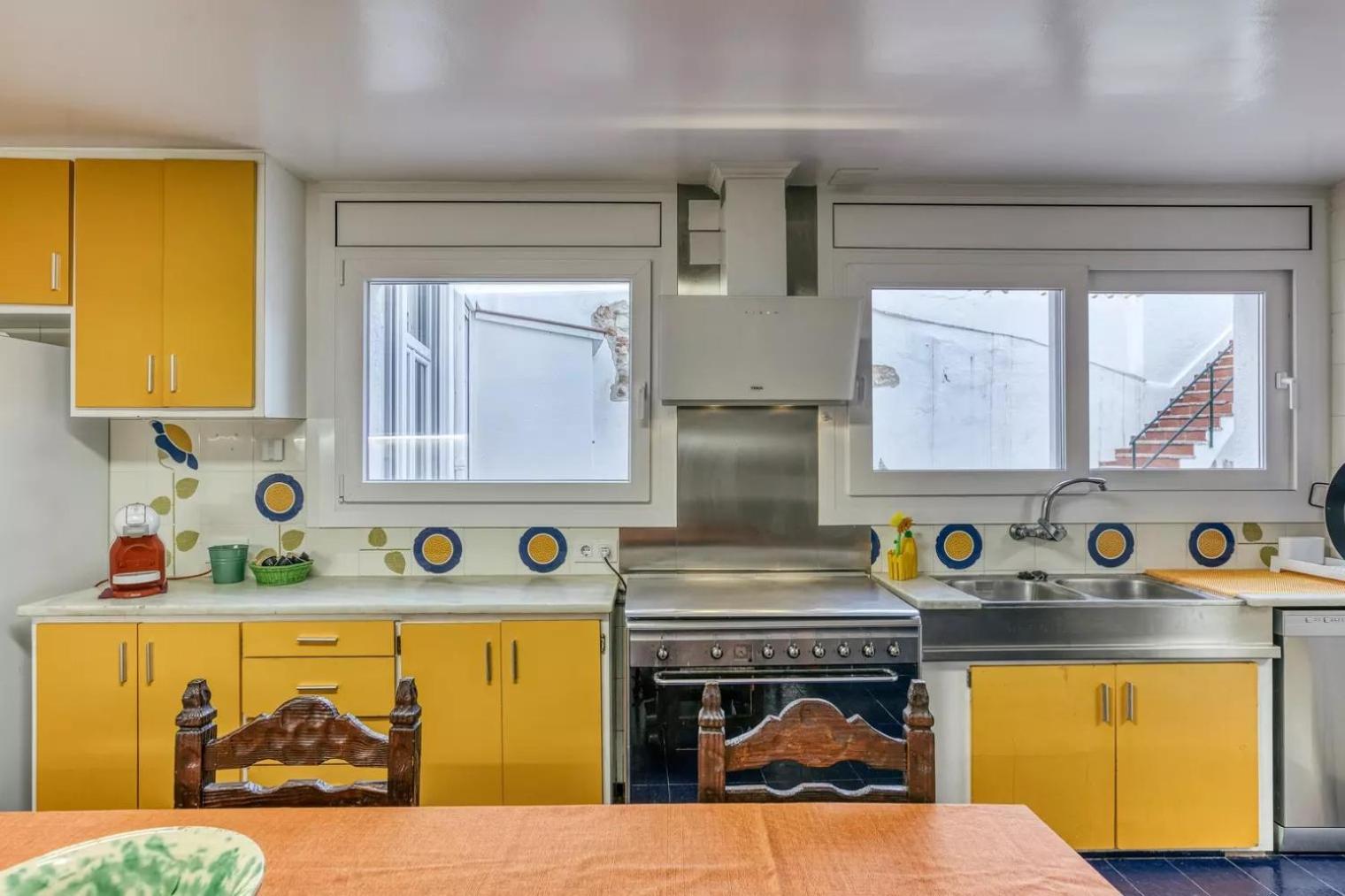 Can Mateuet - House Rental By Season Ягостера Екстериор снимка